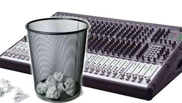 Mesa de Som Profissional – Será que elas vão parar no lixo?